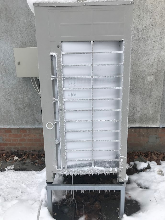 Lefagyott klíma hóhatár kiemelő konzolon